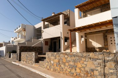 Küçük Girit köyündeki binanın dışı. Plaka, Girit, Yunanistan.