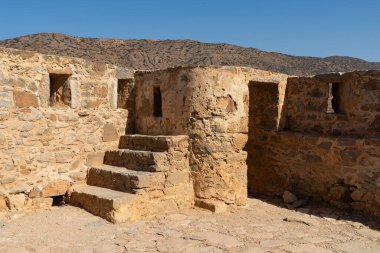 Spinalonga Kalesi, 16. yüzyılda Venedikliler tarafından Kalydon, Girit, Yunanistan 'da inşa edildi..