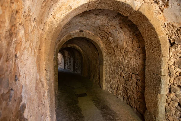 Spinalonga Adası Yunanistan Dante Nin Kapısı Olarak Bilinen Tünel Telifsiz Stok Fotoğraflar
