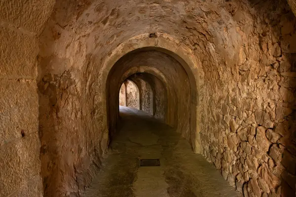 Spinalonga Adası Yunanistan Dante Nin Kapısı Olarak Bilinen Tünel Stok Fotoğraf