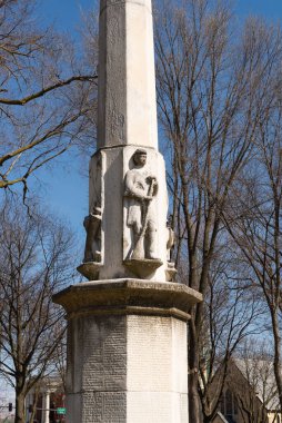 Ottawa, Illinois - ABD - 21 Mart 2024: Edward McInhill 'in LaSalle İlçesi İç Savaş Askerleri Anıtı, 1873 yılında Washington Park, Ottawa, Illinois' de dikildi..