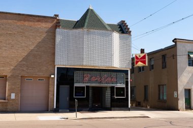 Ottawa, Illinois - ABD - 21 Mart 2024: Ottawa, Illinois, ABD 'deki şehir merkezi işletmeleri.