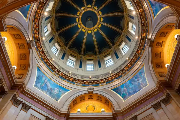 Minneapolis, Minnesota - ABD - 15 Ağustos 2024: St. Paul, Minnesota, ABD.