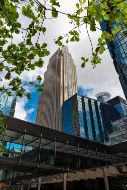 Minneapolis, Minnesota, ABD 'de güzel bir yaz günü gökyüzü..