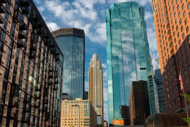 Minneapolis, Minnesota, ABD 'de güzel bir yaz günü gökyüzü..