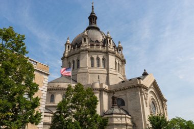 St. Paul, Minnesota - ABD - 14 Ağustos 2024: Saint Paul Katedrali 'nin dışı, 1906 ve 1915 yılları arasında, ABD' nin Minnesota kentinde inşa edildi..