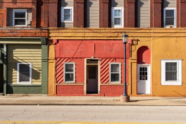 Atlanta, Illinois - ABD - 22 Mart 2025: Atlanta, Illinois, ABD 'deki Historic Route 66' daki şehir merkezi binalar.