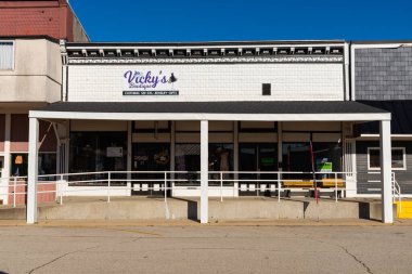 Atlanta, Illinois - ABD - 22 Mart 2025: Atlanta, Illinois, ABD 'deki Historic Route 66' daki şehir merkezi binalar.