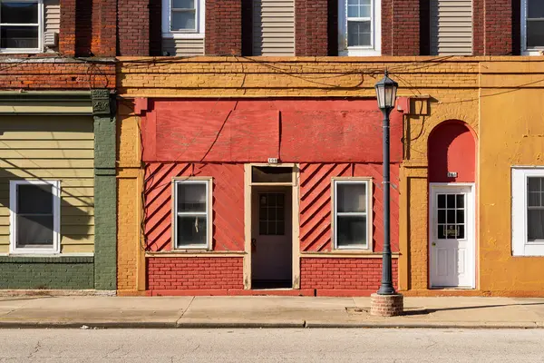 Atlanta, Illinois - ABD - 22 Mart 2025: Atlanta, Illinois, ABD 'deki Historic Route 66' daki şehir merkezi binalar.