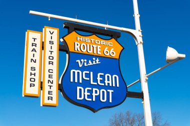 McLean, Illinois - ABD - 22 Mart 2025: McLean Depot McLean, Illinois, ABD 'de tarihi Route 66' da.