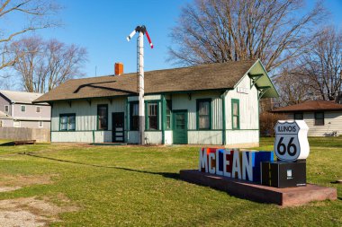 McLean, Illinois - ABD - 22 Mart 2025: McLean Depot McLean, Illinois, ABD 'de tarihi Route 66' da.