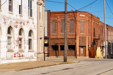Clinton, Illinois, ABD 'deki şehir merkezi binasının dışı..