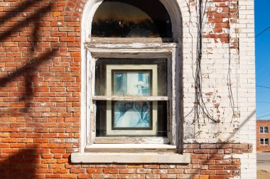 Clinton, Illinois, ABD 'deki şehir merkezi binasının dışı..