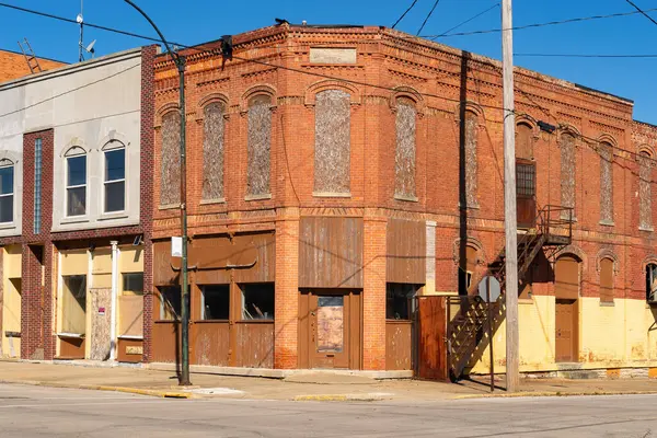 Clinton, Illinois, ABD 'deki şehir merkezi binasının dışı..