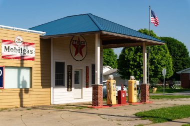 Williamsville, Illinois - ABD - 15 Mayıs 2025: Williamsville, Illinois, ABD 'deki Route 66' daki tarihi 