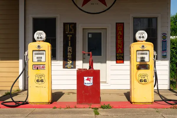 Williamsville, Illinois - ABD - 15 Mayıs 2025: Williamsville, Illinois, ABD 'deki Route 66' daki tarihi 