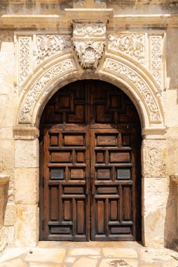 Tarihi Alamo 'nun dışı, 1700' lerin ortalarında San Antonio, Teksas, ABD şehir merkezinde inşa edildi..