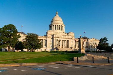 Arkansas eyaletinin Little Rock, Arkansas 'taki Kongre Binası' nın dışı..