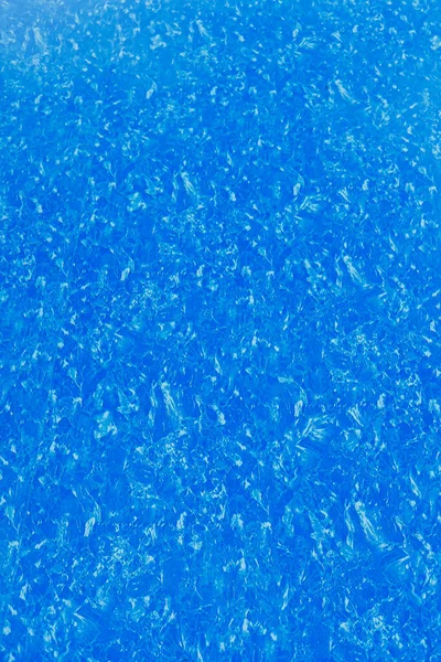 プール内の青い透明な水 — ストック写真