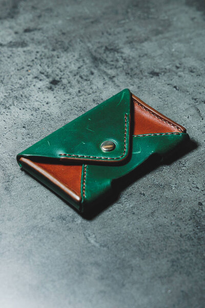 Коричневый кошелек из натуральной кожи, ручной работы. Кожаные изделия