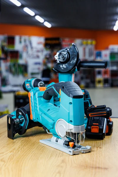 Power tools for construction work, tools for construction work