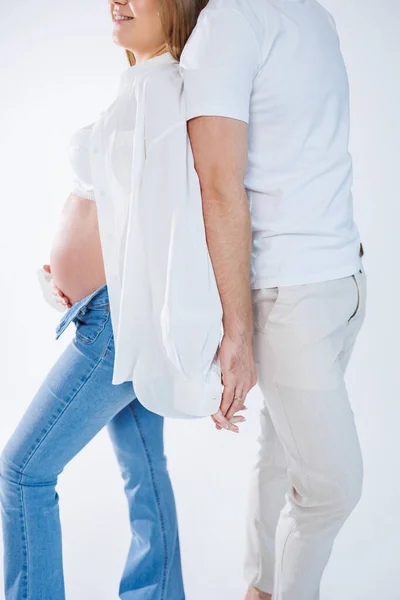 Gelukkig Getrouwd Stel Zwangere Vrouw Liefhebbende Man Knuffelen Haar Buik — Stockfoto