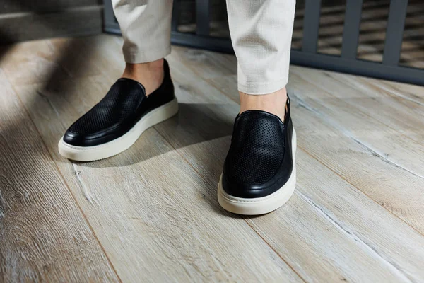 Male Legs Leather Shoes Comfortable Men Black Shoes Laces Casual — Stock Photo, Image