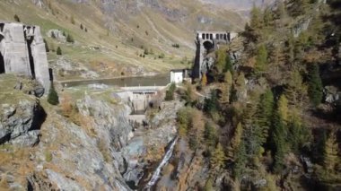Gleno Barajı İtalyan Alplerinde