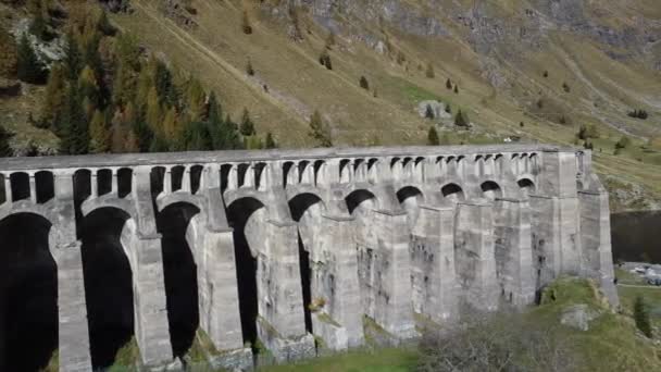 Přehrada Gleno Italských Alpách — Stock video