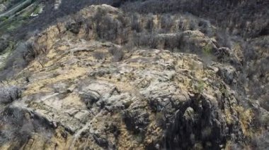 Camoscio Dağı 'ndan Maggiore Gölü' ndeki Borromeo Körfezi 'nin Aerieal manzarası