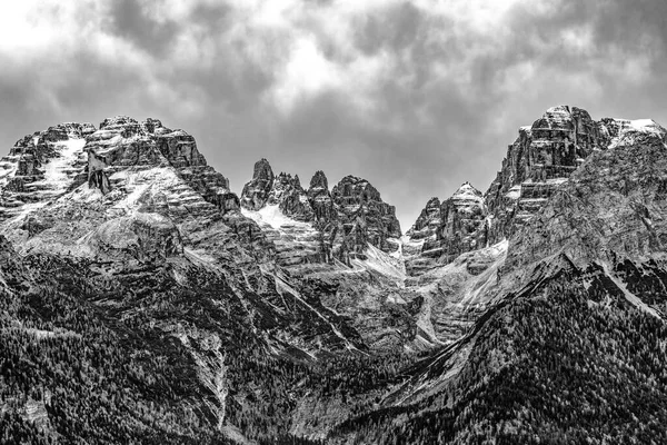 Pohled Brenta Dolomity Černé Bílé — Stock fotografie