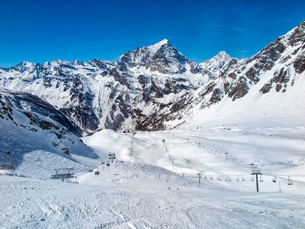 Esquiar Pistas San Domenico Varzo Resort — Fotografia de Stock