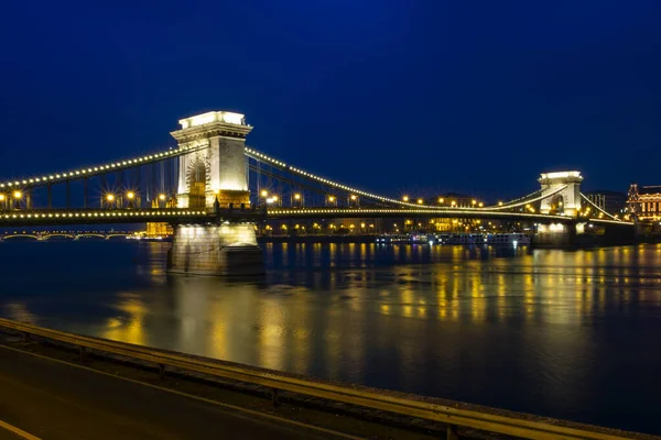 stock image Night landscape of Budapest and the chain bridge