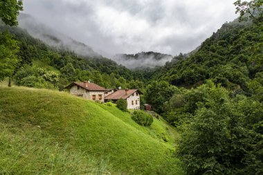 Chalet dağda Valsassina Alplerinde