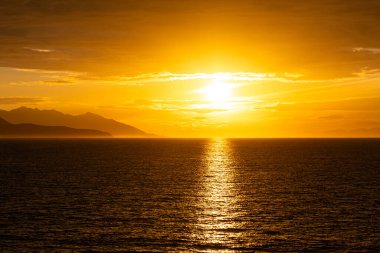 Elba Adası 'nda Akdeniz' de gün batımı