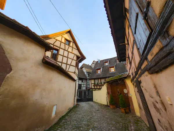 Yılbaşı döneminde Alsace 'de cepheler inşa etmek