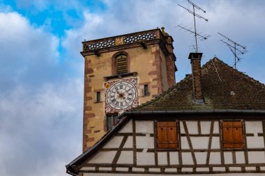 Yılbaşı döneminde Alsace 'de cepheler inşa etmek