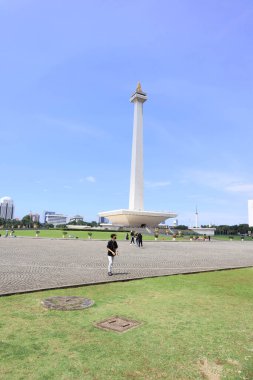 JAKARTA, INDONESIA - 18 Şubat 2023: Endonezya Ulusal Anıtı 'nın (Monumen Nasional, MoNas) Endonezya' daki güzel manzarası