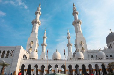 Şeyh Zayed Büyük Cami