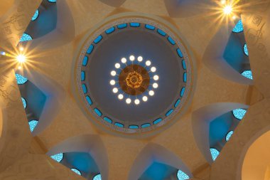 Şeyh Zayed Büyük Cami