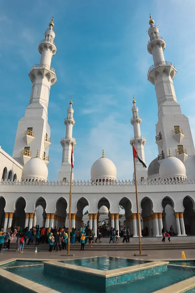 Große Scheich Zayed Moschee — Stockfoto