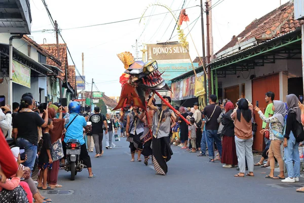 Yogyakarta Maj 2023 Kulturparad Kotagede Med Traditionella Jaranskläder — Stockfoto