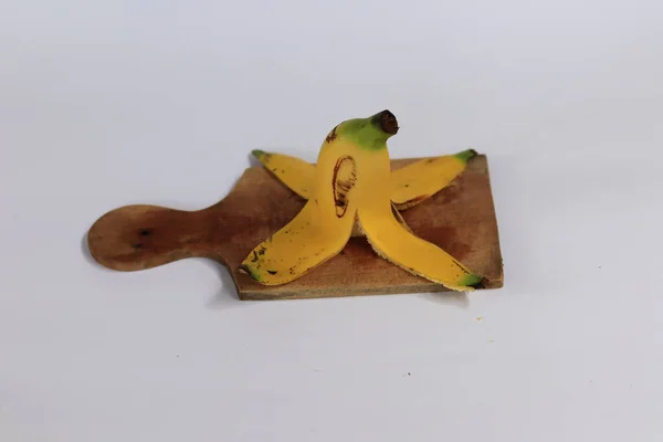 孤立背景下的新鲜香蕉 — 图库照片