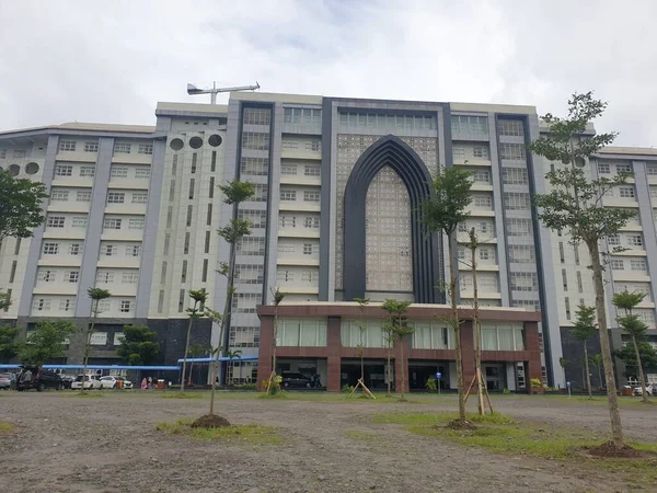 インドネシア ジョグジャカルタの壮大なキャンパスビル — ストック写真
