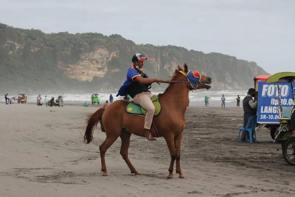 Människor Hästkapplöpningen — Stockfoto