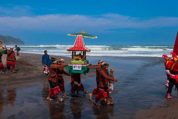 Parang Tritis Beach Yogyakarta Czerwca 2022 Coroczny Festiwal Ofiar Morskich — Zdjęcie stockowe