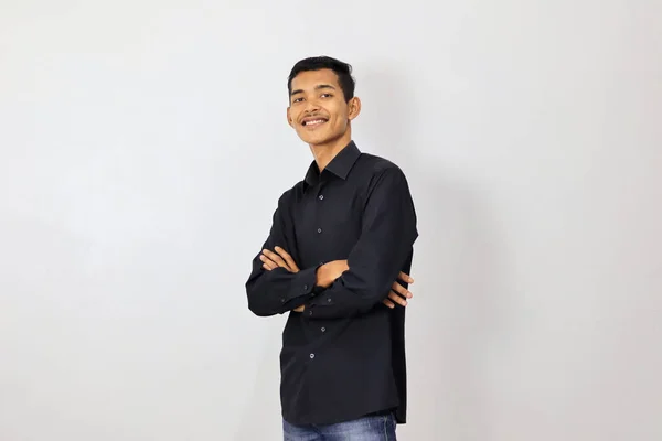 Retrato Joven Guapo Sonriente Asiático Hombre Negro Camisa — Foto de Stock