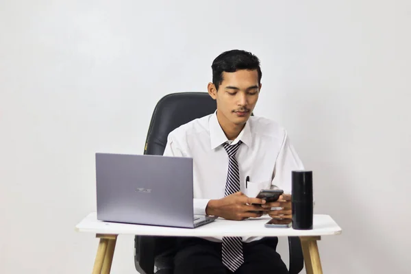 Ázsiai Üzletember Dolgozik Laptop — Stock Fotó