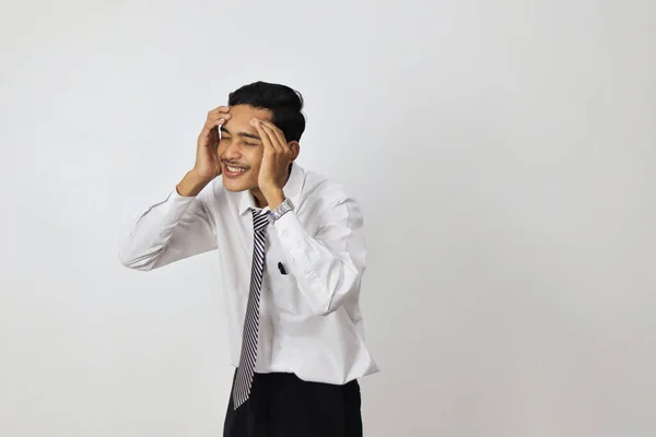 Ung Asiatisk Man Bär Vit Skjorta Ser Stressad — Stockfoto