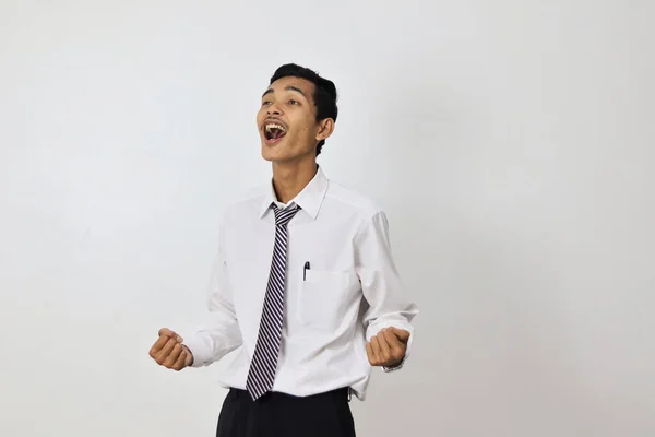 Retrato Jovem Asiático Homem Celebrando Sucesso Fundo Branco — Fotografia de Stock